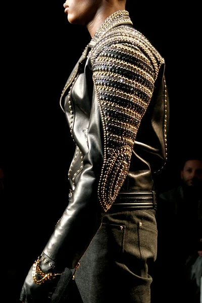 Look 61